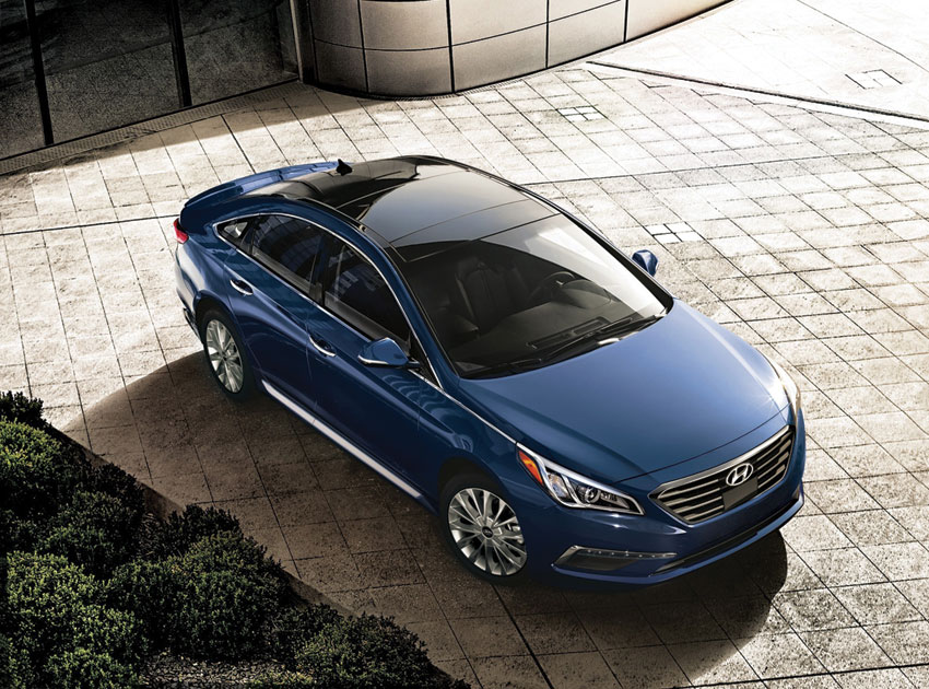 Exterior view of the 2015 Hyundai Sonata.