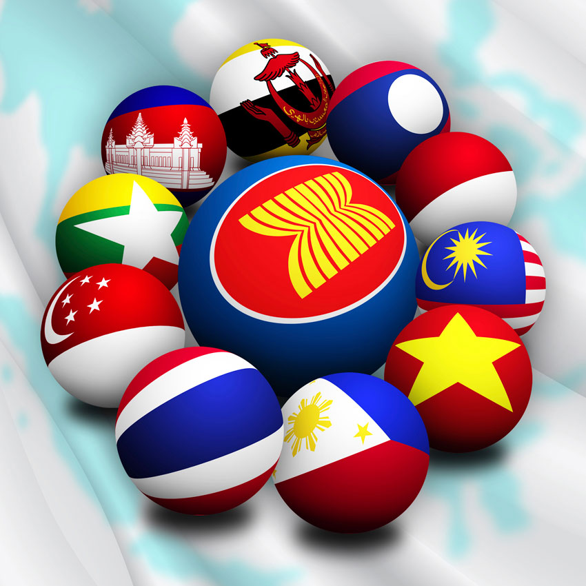 PAGE SID EAST 02 INSIDE Finance Minister Arun Jaitley, actor Amitabh Bachchan and others at unveiling of the historic statue of Mahatma Gandhi at Parliament Square, in London, Mar. 14. (Press Trust of India)