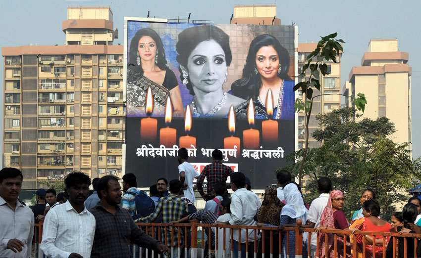 PAGE ENT SRIDEVI DIVA 03