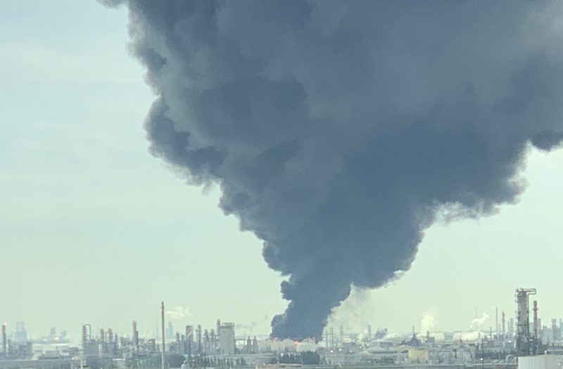 Siliconeer | US Chemical Plant Fire Smoke Plume Hovers Over Houston ...