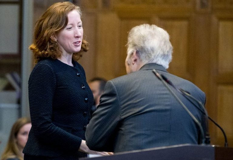 Siliconeer Facebook hires highranking US State Department lawyer