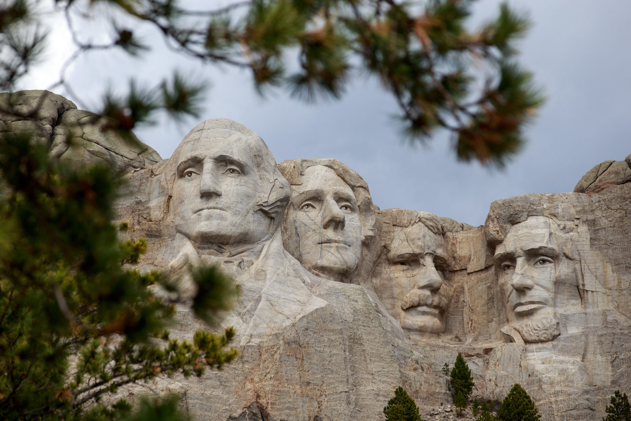 Siliconeer | Mount Rushmore Drawing Visitors Escaping US Virus