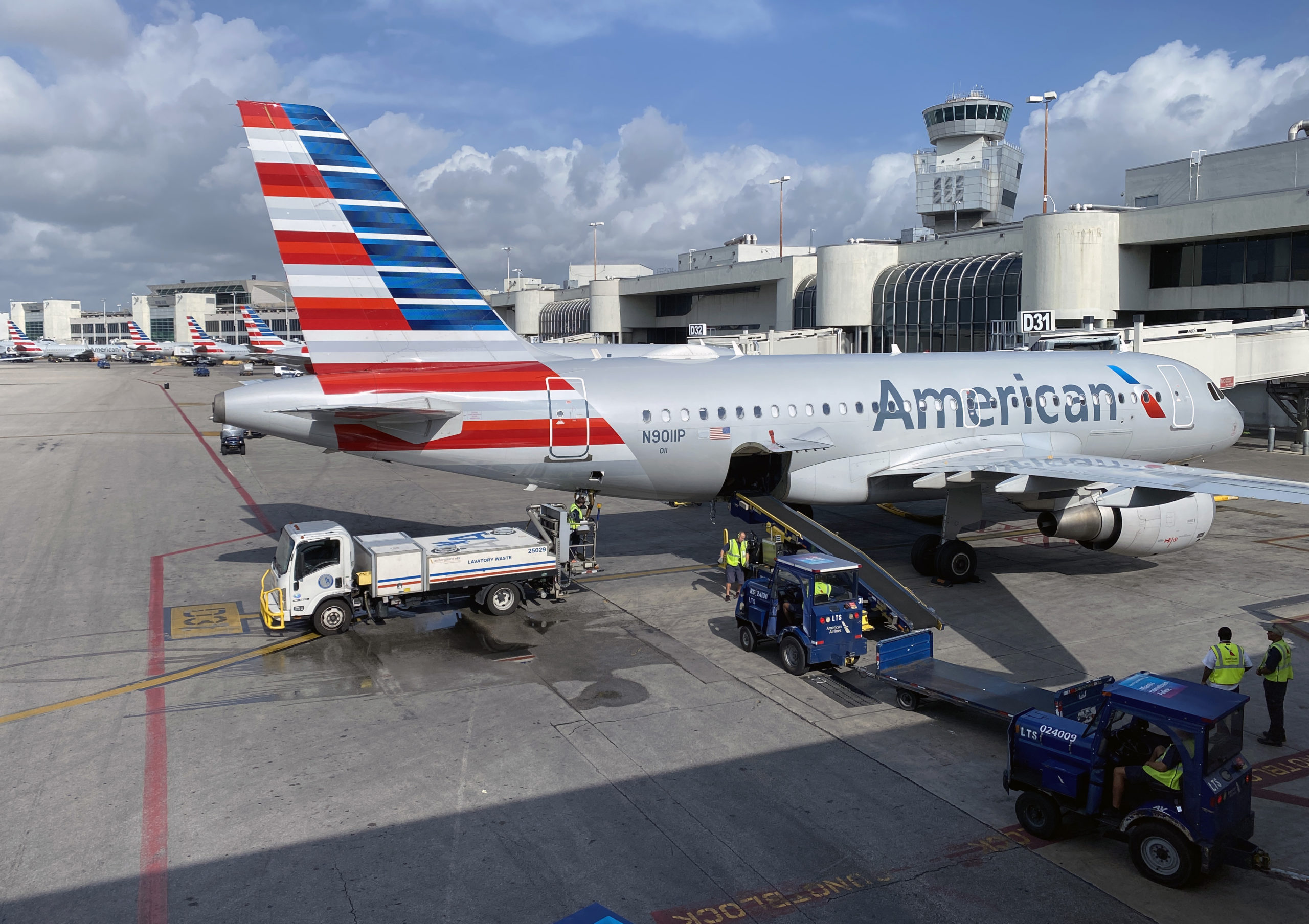 siliconeer-united-american-airlines-report-large-losses-on-covid-19