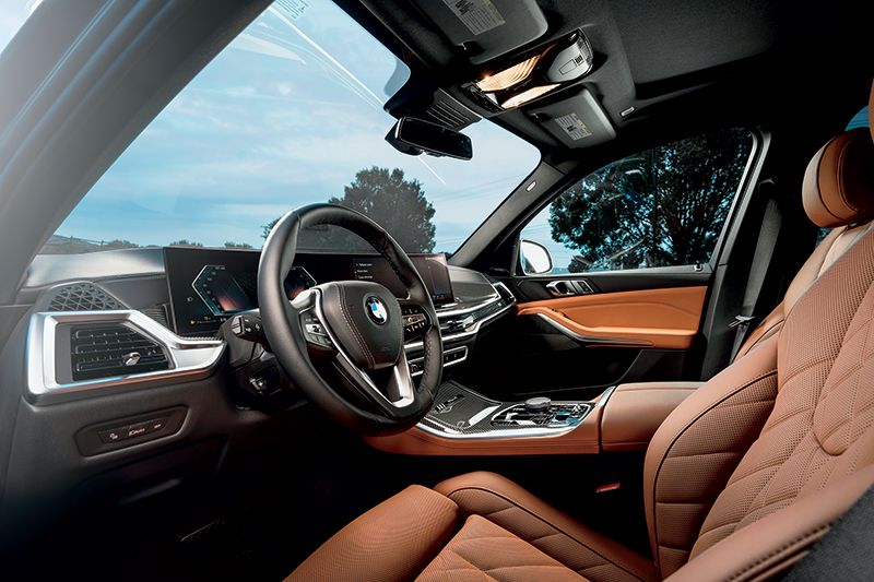 PAGE AUTO 2025 BMW X5 11 Interior 1