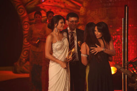 iifa-2010-siliconeer-hires-photos_page_179
