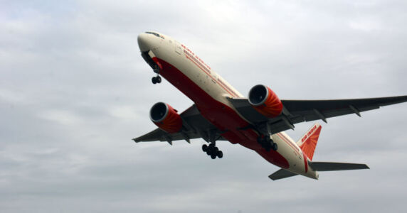 The Air India flight for Delhi taxiing the runway at SFO, Dec. 2. (Amar D. Gupta | Siliconeer) page-airindia-11-sili