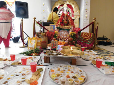 The “Chappan Bhog” being presented to Rani Sati Dadi. page-chhapanbhog-10