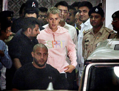 Justin Bieber arrives at the Kalina airport for his musical concert titled "Purpose World Tour" in Mumbai, May 10. (Press Trust of India) page-ent-beiber-02