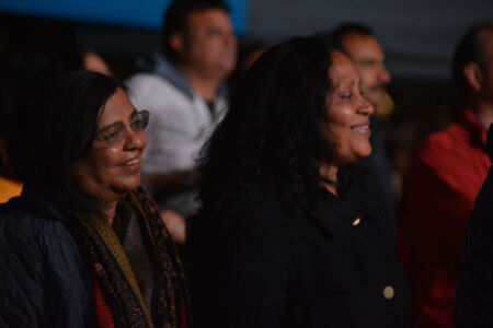 Sudha Gupta and Renu Makharia came over to watch the show page-farhan-08