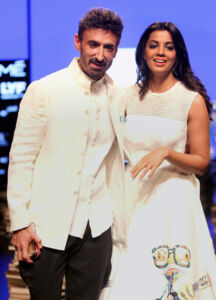 page-lakme-fashion-week-lfw2016winter-03