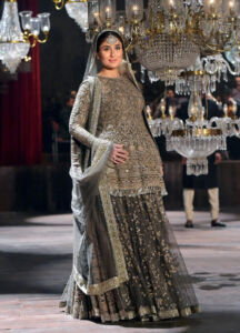 page-lakme-fashion-week-lfw2016winter-20