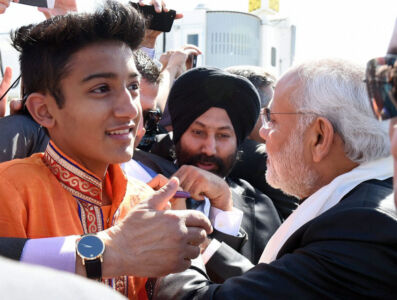 Prime Minister Modi welcomed by the Indian community on his arrival at Lester B. Pearson International Airport in Toronto. (Subhash Chander Malhotra | PTI) page-modi-toronto-07-inside