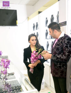 Preity Zinta learns about one of the jewelry items from Saurabh Gadgil. (Photo: PNG Jewelers) page-png-gallery-one-08
