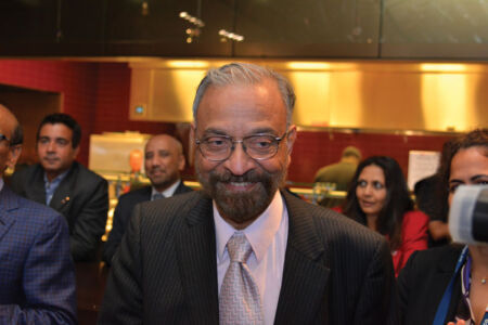 The co-founder and first president of TiE, Suhas Patil, at TiE Influencers’ Circle reception at BNY Mellon Club West lounge at Levis Stadium, May 5. (Vansh A. Gupta/Siliconeer) page-tiecon-2017-influencers-circle-special-reception-06