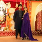 Bollywood couple Ranbir Kapoor and Alia Bhatt at Kali Pooja on occasion of Diwali. (APHIMAGES)