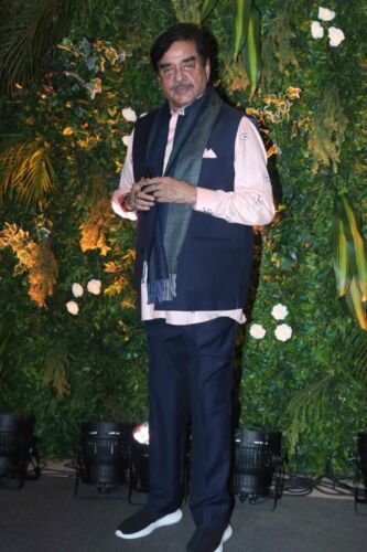 Anushka Ranjan's Sangeet ceremony attended by Shatrughan Sinha. (APHimages)