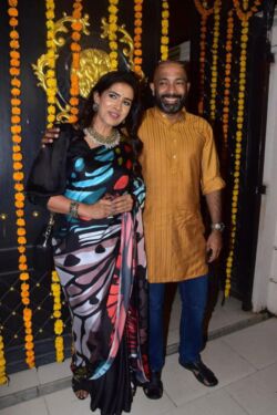 Bollywood stars – Salman Khan , Ekta Kapoor, Harleen Sethi, Anita Hassandani, Karishma Tanna, Mouni Roy, Krystle dSouza, Urvashi Dholakia, Sakshi Tanwar, Ridhima Pandit – shine at Ekta Kapoor's Diwali Bash in Mumbai. (Siliconeer/APHIMAGES) Bollywood stars – Salman Khan , Ekta Kapoor, Harleen Sethi, Anita Hassandani, Karishma Tanna, Mouni Roy, Krystle dSouza, Urvashi Dholakia, Sakshi Tanwar, Ridhima Pandit – shine at Ekta Kapoor's Diwali Bash in Mumbai. (Siliconeer/APHIMAGES)