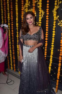 Bollywood stars – Salman Khan , Ekta Kapoor, Harleen Sethi, Anita Hassandani, Karishma Tanna, Mouni Roy, Krystle dSouza, Urvashi Dholakia, Sakshi Tanwar, Ridhima Pandit – shine at Ekta Kapoor's Diwali Bash in Mumbai. (Siliconeer/APHIMAGES) Bollywood stars – Salman Khan , Ekta Kapoor, Harleen Sethi, Anita Hassandani, Karishma Tanna, Mouni Roy, Krystle dSouza, Urvashi Dholakia, Sakshi Tanwar, Ridhima Pandit – shine at Ekta Kapoor's Diwali Bash in Mumbai. (Siliconeer/APHIMAGES)