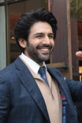 Bollywood actor Kartik Aaryan during promotions of his Netflix film "Dhamaka," in New Delhi, Nov. 15, 2021. (APHimages)