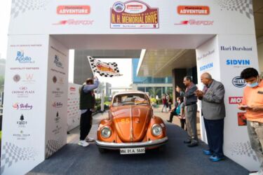 The Nazir Hoosein Memorial Drive by Team Firefox flag off in Greater Noida by the Chief of Army Staff, General MM Naravane, PVSM, AVSM, SM, VSM, ADC. (APHIMAGES)