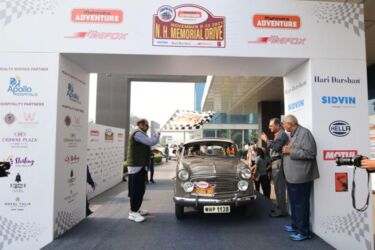 The Nazir Hoosein Memorial Drive by Team Firefox flag off in Greater Noida by the Chief of Army Staff, General MM Naravane, PVSM, AVSM, SM, VSM, ADC. (APHIMAGES)