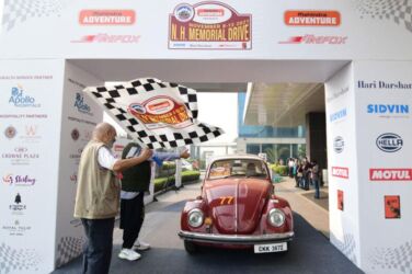 The Nazir Hoosein Memorial Drive by Team Firefox flag off in Greater Noida by the Chief of Army Staff, General MM Naravane, PVSM, AVSM, SM, VSM, ADC. (APHIMAGES)