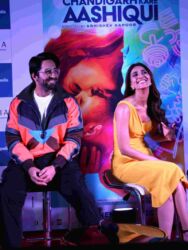 Ayushmann Khurrana and Vaani Kapoor during a promotion of their film "Chandigarh Kare Aashiqui," in Gurugram, Nov. 13, 2021. (APHimages)