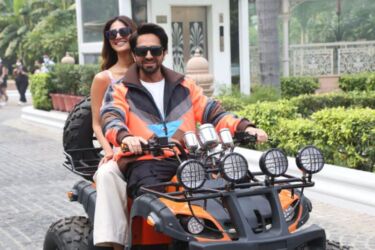 Vaani Kapoor and Ayushmann Khurrana during a promotion of their film "Chandigarh Kare Aashiqui," in New Delhi, Nov. 13, 2021. (APHimages)