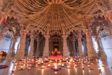 Diwali lights at BAPS Shri Swaminarayan Mandir, Chicago, IL Diwali lights at BAPS Shri Swaminarayan Mandir, Chicago, IL